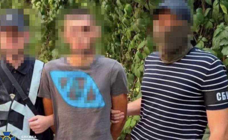 В обмін на звільнення подруг з-під варти, погодились палити та підривати авто українських військових