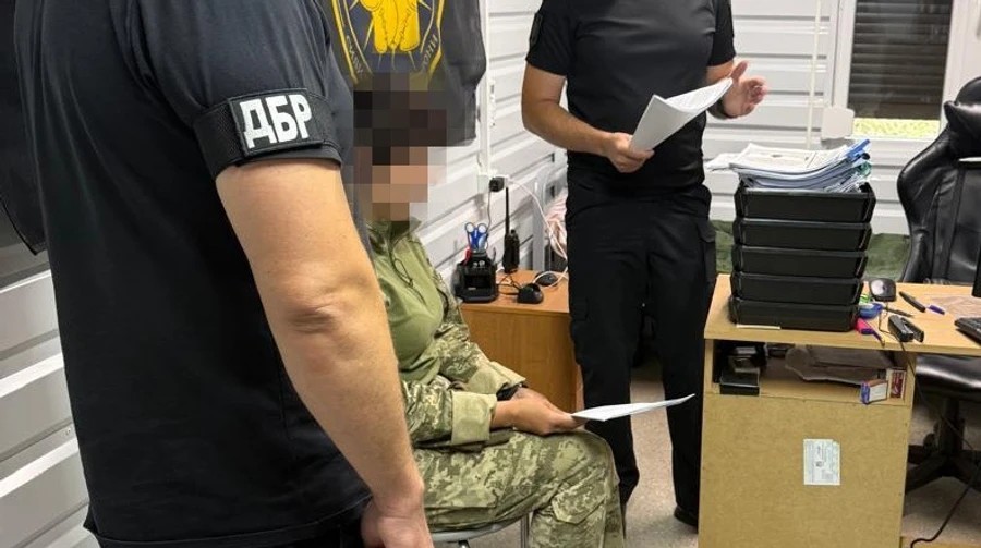 Спецоперація ДБР «Чесний призов» викрила посадовців ТЦК