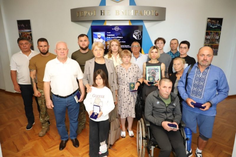 18 жителів області удостоєні Почесної відзнаки «За заслуги перед Вінниччиною»