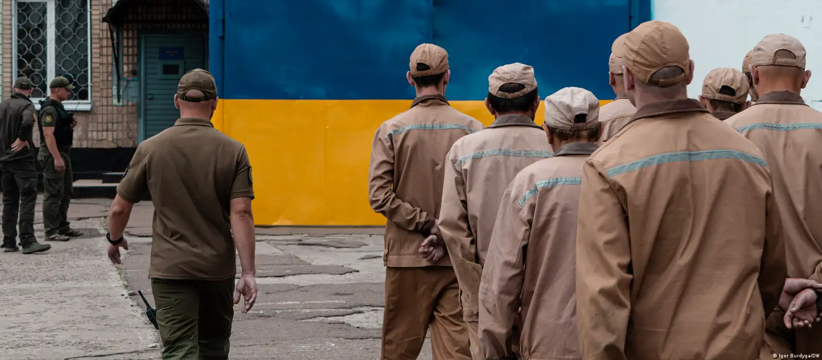 Колишні засуджені отримали рівні права з військовослужбовцями