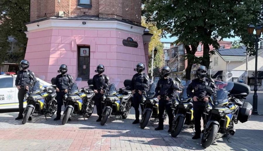 На Вінниччині патрульна поліція посилила режим перед Днем Незалежності




														Патрульна поліція Вінницької області переходить у посилений режим роботи, збільшуючи кількість екіпажів напередодні та в День Незалежності України.