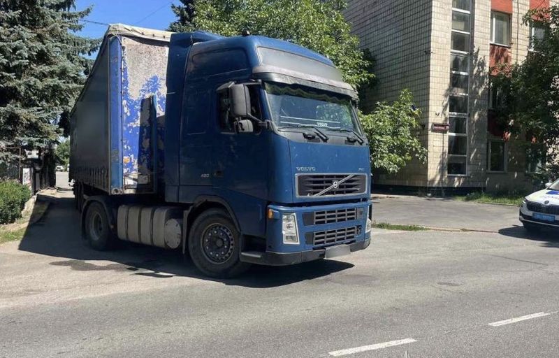 Поліція розслідує обставини двох ДТП, у яких травмувалися троє людей
