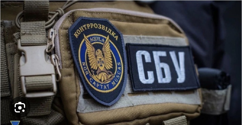 Блогер залучив до зливу даних командира ескадрильї та 13 своїх підписників