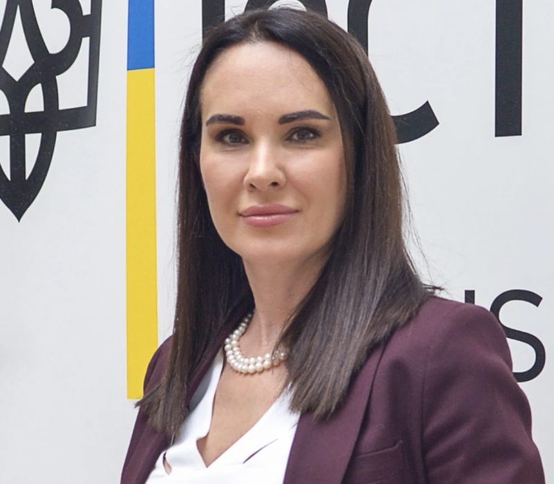 Ірину Мудру підозрюють у взятті під контроль ОП Sense Bank, який належить державі, та залучити резерви банку для внесення застави за Галущенко Г.В., – нардеп