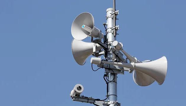 У Києві та області запроваджують нову систему оповіщення, змінюють комендантську годину та забезпечують цілодобову роботу вокзалів, — заявив міністр інфраструктури Калашник