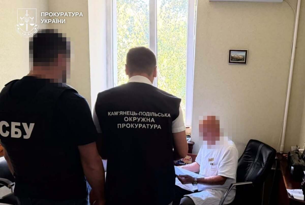 Лікарю-онкологу оголосили підозру через «допомогу» з оформленням інвалідності