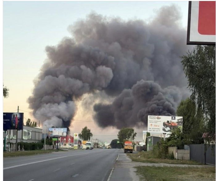Орієнтовна затримка поїзда 10 годин.