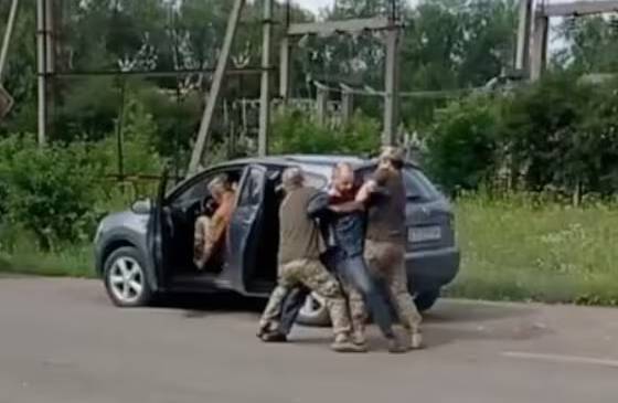 Вимагаю запровадити ефективний контроль за дотриманням законності у діяльності ТЦК та СП