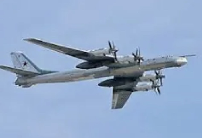 СБУ уразила черговий стратегічний бомбардувальник Ту-95МС на військовому аеродромі «Енгельс»