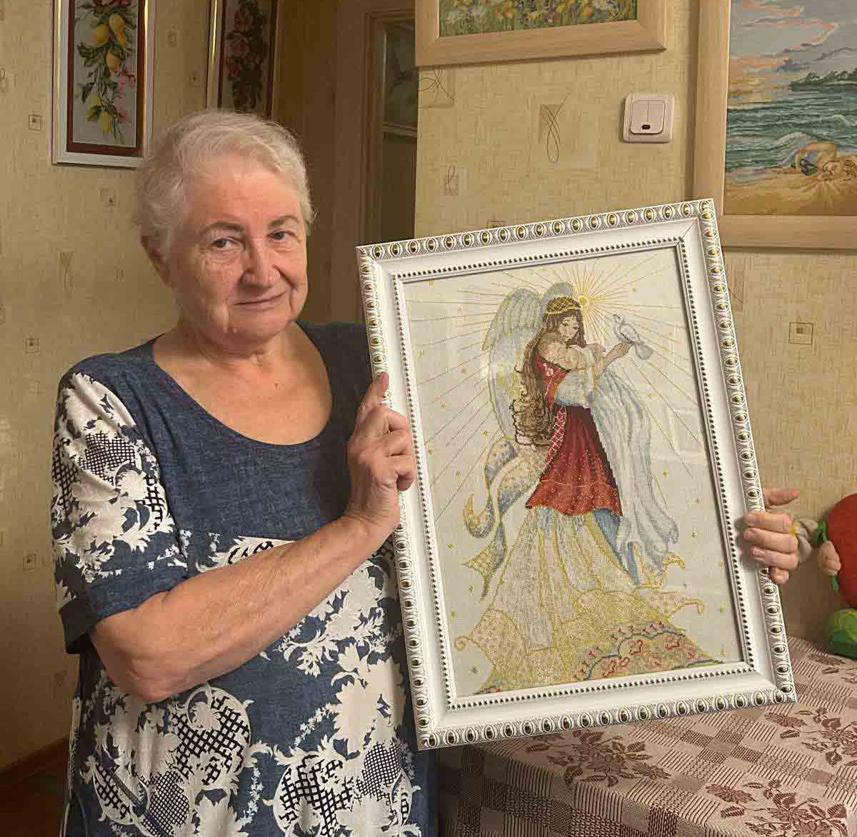 Вишиває свою долю: Людмила Шеремета ниткою зберігає пам’ять про родину, Україну і цілу епоху
