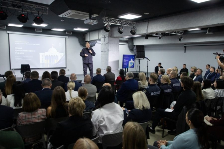 Голова ВР привіз до Вінниці проєкт нової редакції Цивільного кодексу
