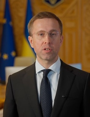 Україна призупиняє непершочергові видатки через затримку міжнародного фінансування, — Корецький.