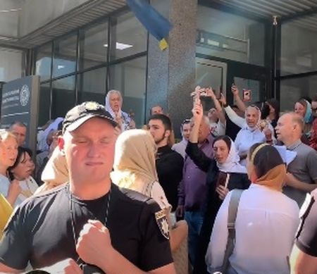 Жоден із вірян УПЦ(МП)  не сказав, хто вдарив по Лаврі