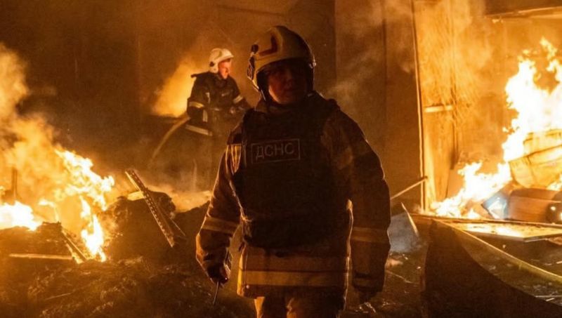 Російські терористи ударили по ринку у Хмельницькому