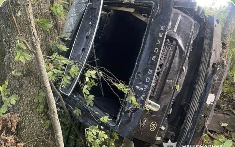 Поліція Вінниччини розслідує обставини двох ДТП, внаслідок яких загинув водій та травмувався велосипедист
