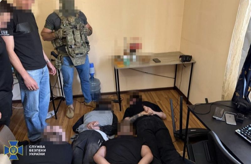 Вперше застосували нову статтю Кримінального кодексу України: на Львівщині викрито шахрайський кол-центр