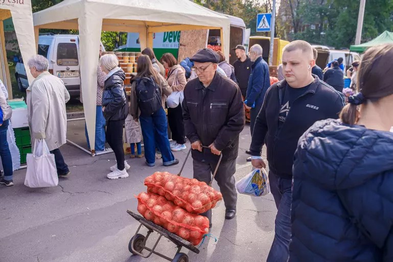 На вінницький осінній ярмарок приїхали більше100 товаровиробників