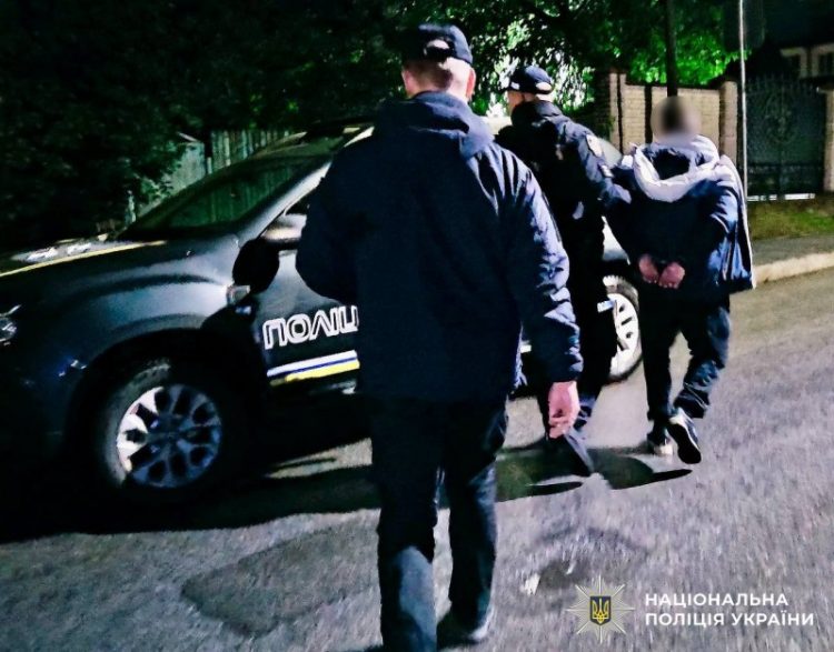 Обрали запобіжний захід підозрюваним у подвійному вбивстві у Вінниці