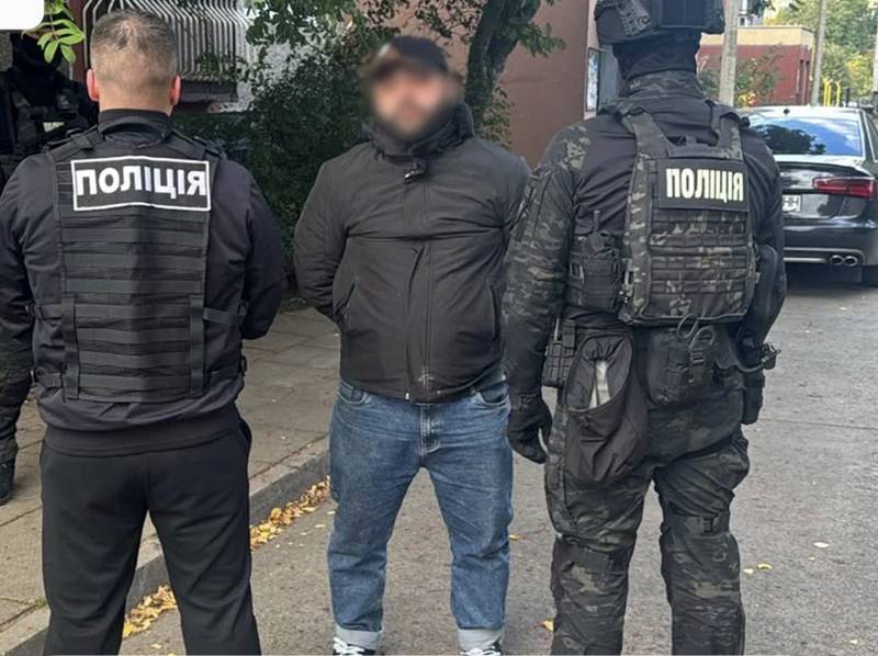 Поліцейських намагалися залучити до викрадення 5 мільйонів доларів