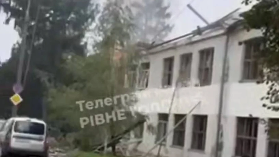 Через удар ворожого безпілотника по навчальному закладу – 20 поранених