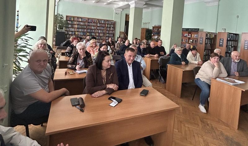Від інтернатівки до голови обласної  організації Спілки письменників України