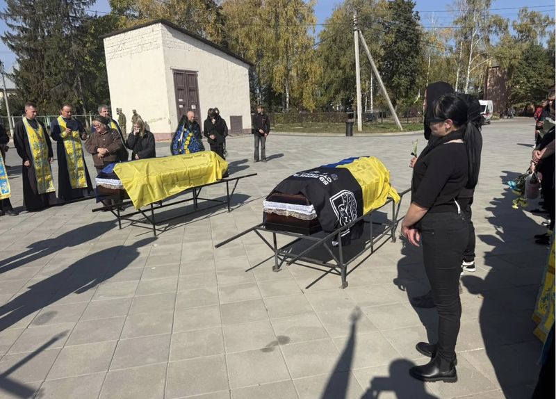Девʼять на двох!