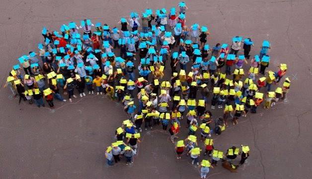 Чисельність населення України на підконтрольній уряду території нині оцінюється у 28–29 мільйонів осіб, тоді як співвідношення смертності до народжуваності продовжує погіршуватися