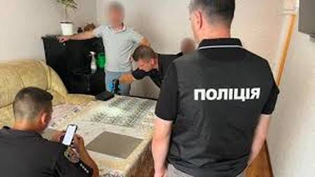 Судитимуть посадовця однієї з міськрад Вінниччини за хабар, який він вимагав та отримав від підприємця – слідчі поліції завершили розслідування