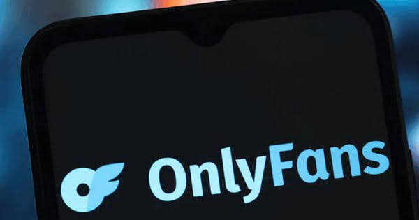 Суд в Україні зобовʼязав модель OnlyFans сплатити податки з 1,7 млн грн доходу