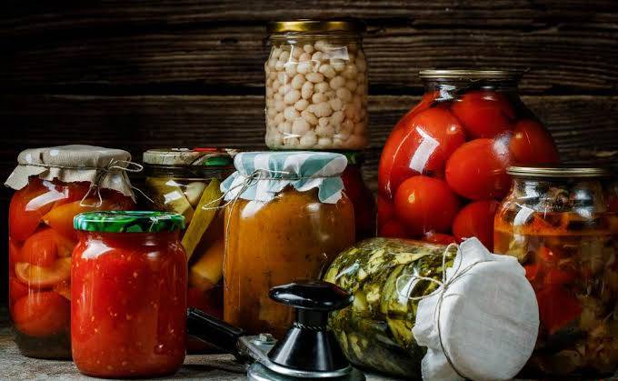 Скільки можна зберігати консервацію
