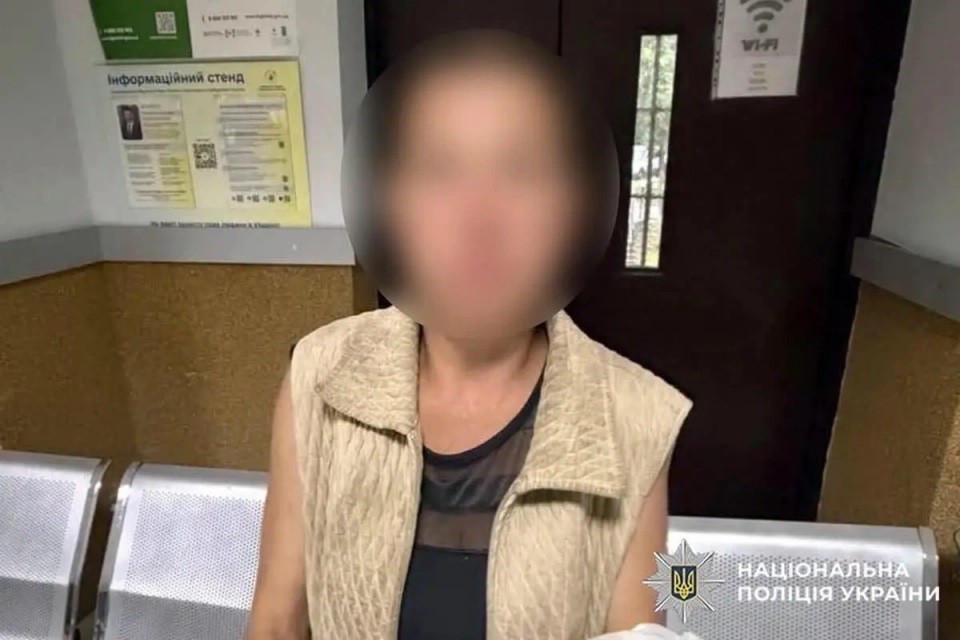 Обікрала будинок військового