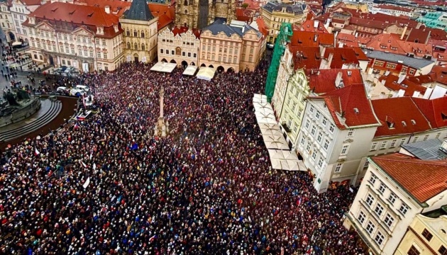 Чехи протестують проти націоналізації суспільних ЗМІ